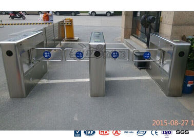 खरीदें Auto Sensor Supermarket Swing Barrier Gate Door Revolving Entrance Waist High Turnstile online manufacture